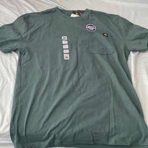 NWT Men’s Heavy weight pocket tee relaxed fit crew neck in green